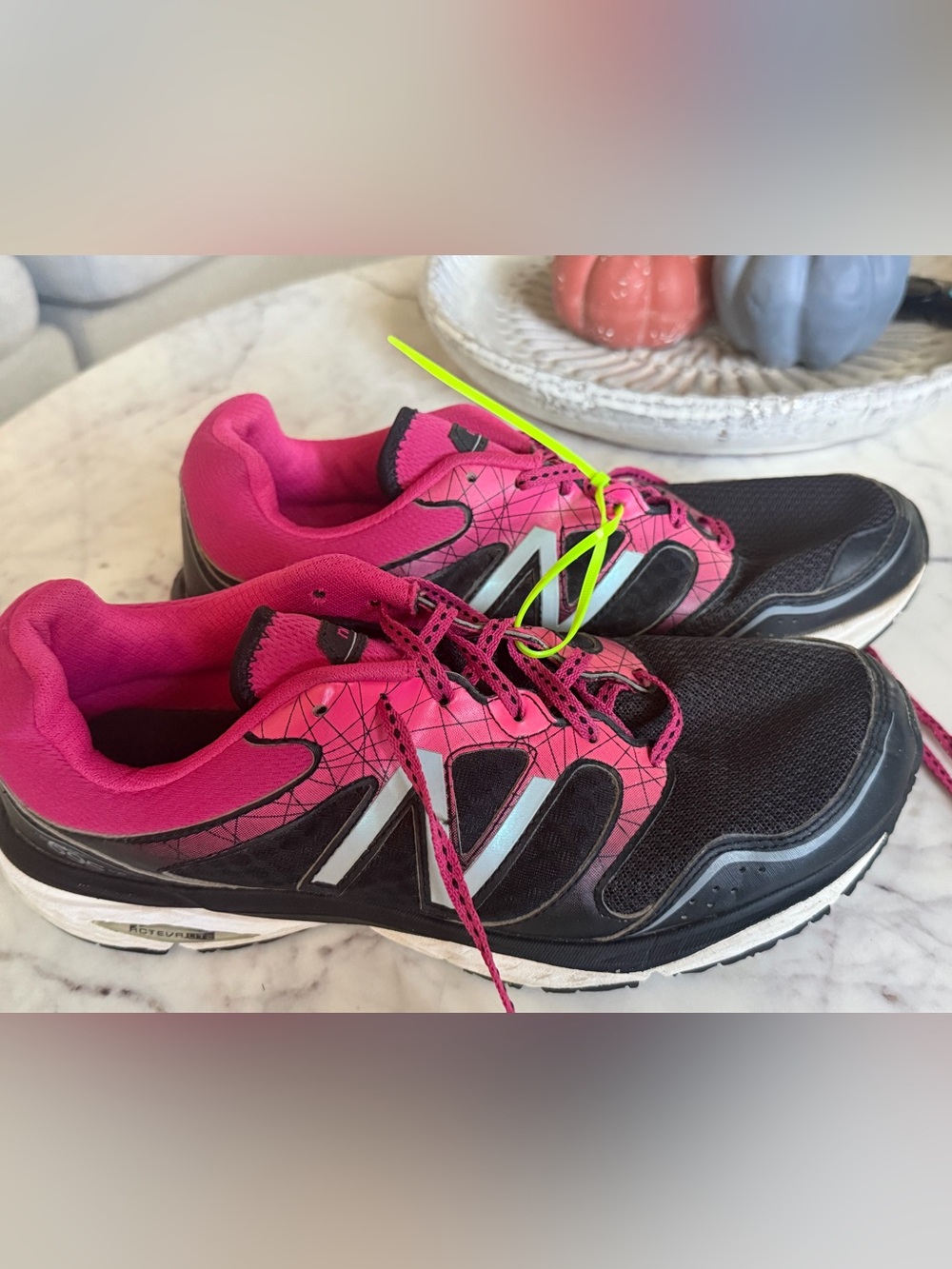 New Balance Pink & Black Women's Athletic Sneakers 10